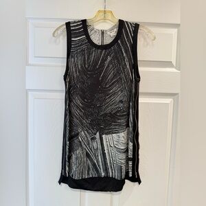 Helmet Lang Size Medium Sleeveless 100% Silk Blouse Black White Pattern Zipper